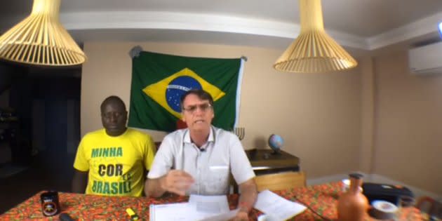 Bolsonaro voltou a falar sobre atentado que sofreu: “Eu não acredito em lobo solitário... Foi um negócio planejado, programado”.