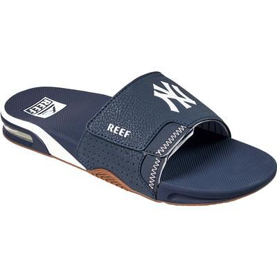 New York Yankees ISlide Alternate Logo Slide Sandals - Gray