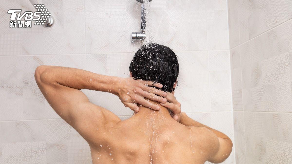 不只消暑！研究：洗冷水澡促心理和心臟健康　還可改善免疫力