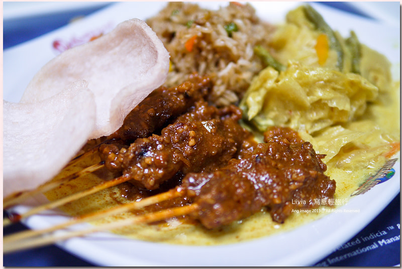 新加坡 15 大必吃美食总整理。沙嗲咖椰面包椰