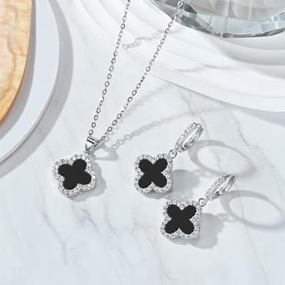 Black Clover Necklace  Clover necklace, Fashion jewelry, Fashion