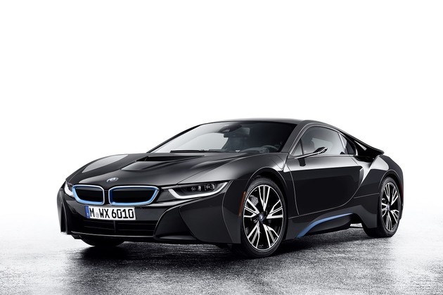 傳統後視鏡Out！BMW i8 Mirrorless Concept無鏡概念車亮相