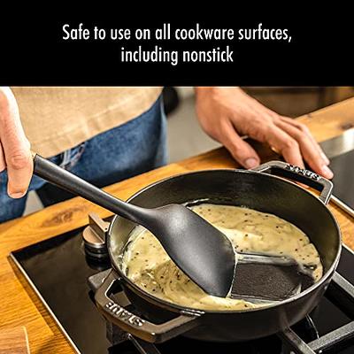 Staub Woks