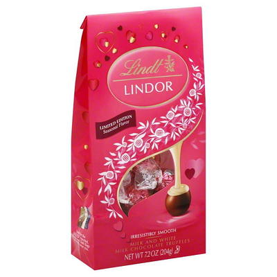 Lindt LINDOR Milk Chocolate Candy Truffles, Valentine's Day Chocolate, 25.4  oz., 60 Count