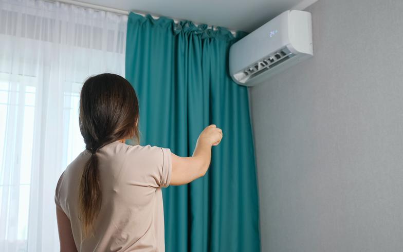 冷氣怎麼選最適合家裡？變頻冷氣真的能省電嗎？購買節能冷氣補助多少錢？