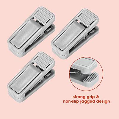 HOUSE DAY Grey Plastic Finger Clips for Hangers, 100 Pack Pants Hanger Clips,  Strong Pinch Grip Clips for Use with Slim-line Clothes Hangers, Clips for  Velvet Hangers - Yahoo Shopping