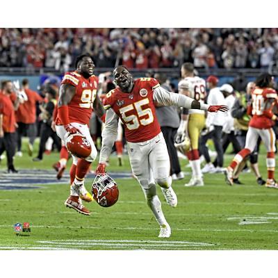 Patrick Mahomes Kansas City Chiefs Unsigned Super Bowl LVII Champions  Celebrating with the Lombardi Trophy Photograph