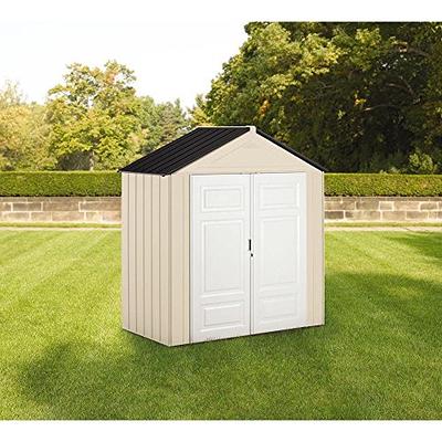  Rubbermaid Medium Resin Weather Resistant Outdoor