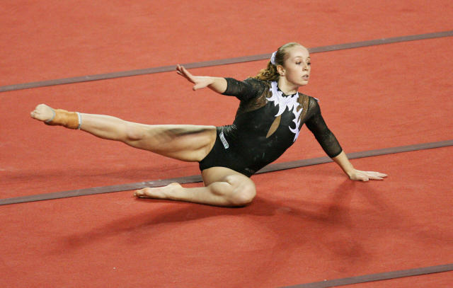 GENT, BELGIUM: Verona Van De Leur of The Netherlands performed competes in floor exercices during the World Cup Gymnastics' final at Gent's topsporthal, 13 May 2007, in Belgium. AFP PHOTO/ERIC LALMAND (Photo credit should read ERIC LALMAND/AFP via Getty Images)