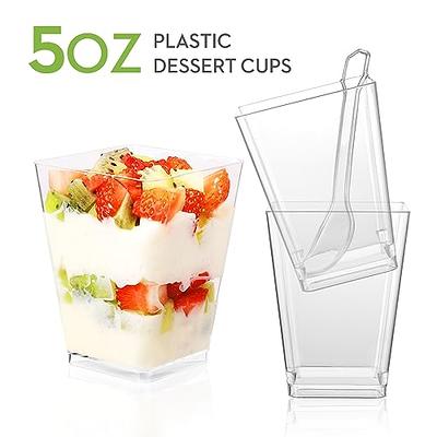 Foodeway 50 Pack 5 OZ Square Clear Plastic Dessert Cups with Lids and  Plastic Spoons, Parfait Cups with Lids And Spoons for Parties, Events,  Catering