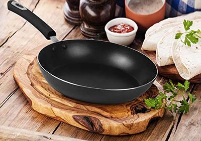 Utopia Kitchen Saute Fry Pan - Nonstick Frying Pan - 11 Inch Induction  Bottom - Aluminum Alloy and Scratch Resistant Body - Riveted Handle  (Red-Black)