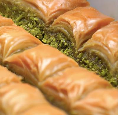 Sireli | Antep Assorted Pistachio Baklava - 2.2 lb (1kg)