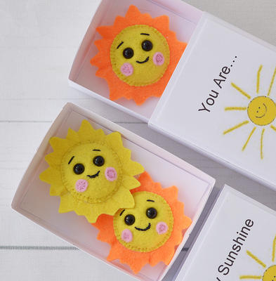 Sunshine. Cute Felt Sun. Matchbox Gift. Love gift. Mini gift. Hug