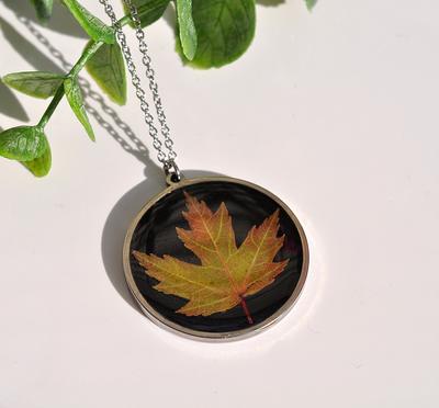 Red Maple Leaf Pendant Necklace Inlaid Zircon 18k Plated - Temu