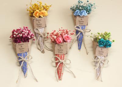 25 Pcs Mini Dried Flower Bouquet, Wedding Favor Magnet