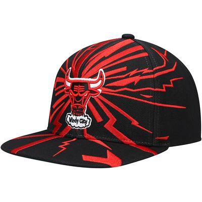 Men's Mitchell & Ness Black Chicago Bulls Hardwood Classics 1997 NBA  Champions Stretch Snapback Hat