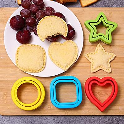  Circle Sandwich Cutter and Sealer, Round Uncrustable Sandwich  Maker for Family DIY Lunch Punch, Large Bread Cutter: Home & Kitchen