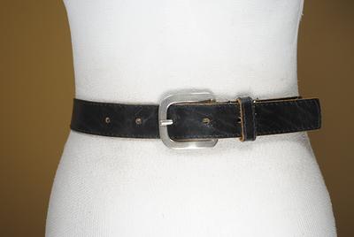 LEACOOLKEY Men Women Rhinestone Leather Belt for Jeans Dress