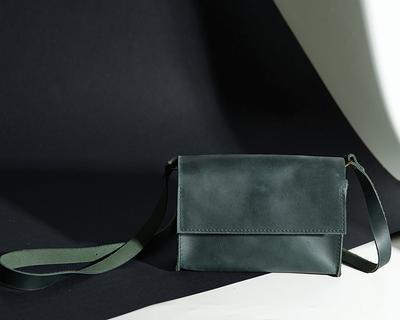  Lemuvlt Small Messenger Bag for Men PU Leather