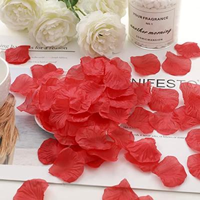 1000pcs Lifelike Artificial Silk Red Rose Petals Decorations for