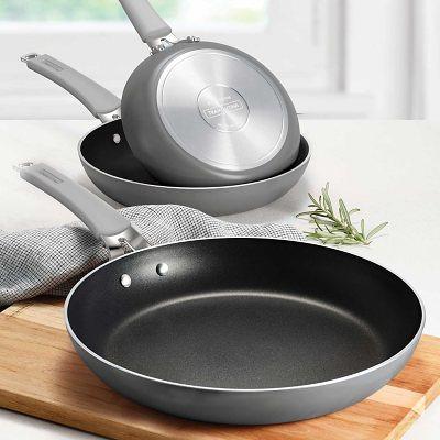 Tramontina 2-piece Cast Iron Skillets