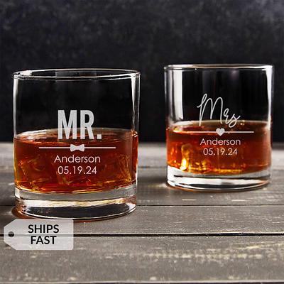 Set of 2 Mr and Mrs Personalized Mason Jar Glasses - Engraved Custom