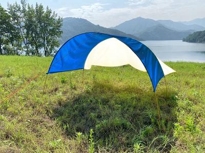 Osoeri Beach Tent: UPF50+ Camping Sun Shelter with Sandbags, Shovels