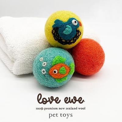 Eco-friendly Wool Felt Ball Cat Toys (Set of 3 toys) – hauspanther