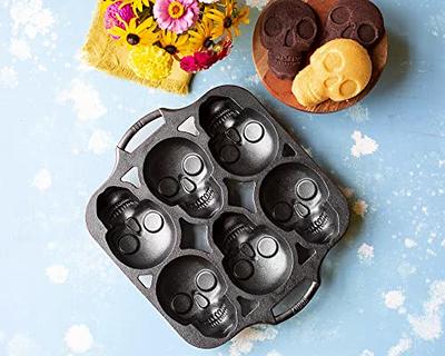 Lodge Seasoned Cast Iron Mini Cake Pan, 7 Impressions 