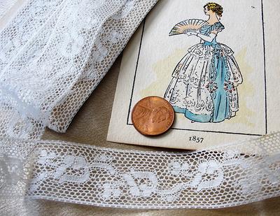 Antique 1920s Lace Trim,FRENCH DOLL Lace Trim, Delicate Pattern