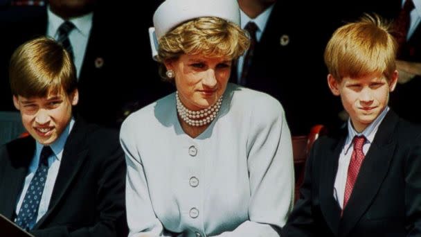 [Image: GTY-william-diana-harry-ml-170621_16x9_608.jpg]