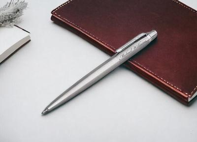 Fancy Pens: Custom Personalized Engraved Writing Gift Pen