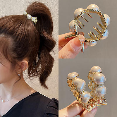 ApolloBox Butterfly Hair Clip