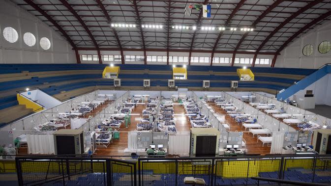 FOTO Menengok Pasien COVID  19 di Rumah  Sakit  Lapangan Brasil