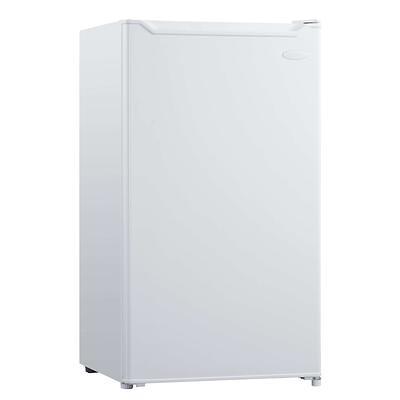 Modelo Compact Fridge w/ Bottle Opener, 3.2 cu ft (90L), White, Flat Back,  Reversible Door - Yahoo Shopping