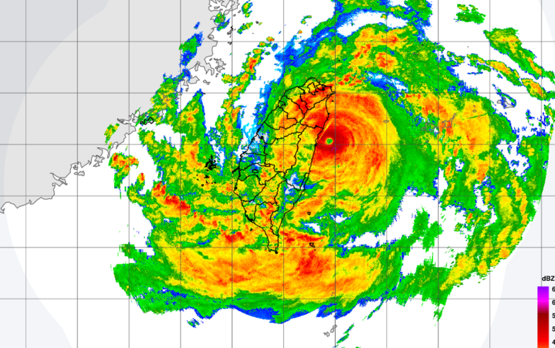 【本日焦點】強颱凱米風雨加劇 入夜登陸 ／KTV爆滿⋯硬放假？市長回應／ 賀錦麗接棒參選 最新民調出爐