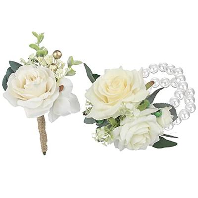 Attaching a Corsage to a Wristlet?  Prom corsage and boutonniere, Corsage  prom, Homecoming corsage