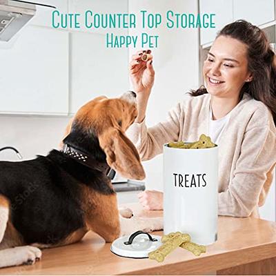 Kytely Dog Food Storage Container Small, Airtight Cat Food Container with  Measuring Cup, Pet Food Storage Container with Scoop, 4 Seal Buckles Food