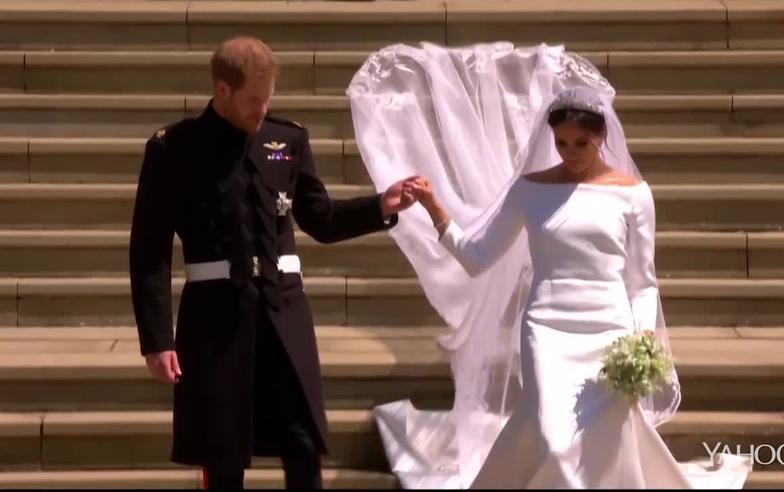 Royal Wedding: Bride and groom descend the chapel steps