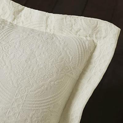 Superior Jacquard Matelasse Fleur-de-lis Bedspread Set - On Sale