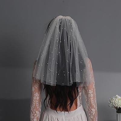 Unsutuo Cathedral Wedding Veil 1 Tier Lace Applique Bridal Veil Long Tulle  Veil with Comb for Women and Bride (Ivory)