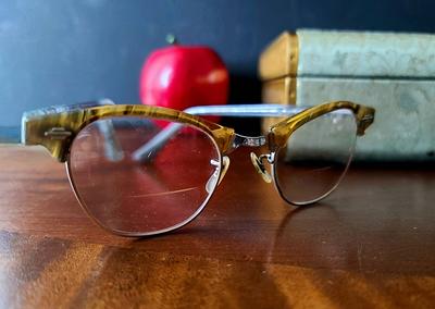 Vintage Marble Cat Eye Glasses Art Craft USA Leading Lady Rim Gray