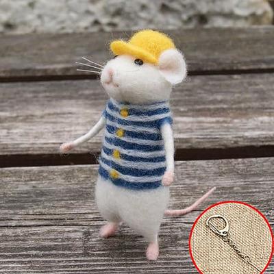 Diy Crochet Kit - Christmas Mouse