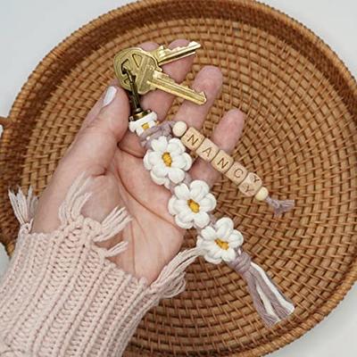 Macrame Daisy Flower Keychain Boho Handmade Charms Tassel Accessories for  Car Key Purse Backpack Gift for Party Favors Bridal Shower Gift for her