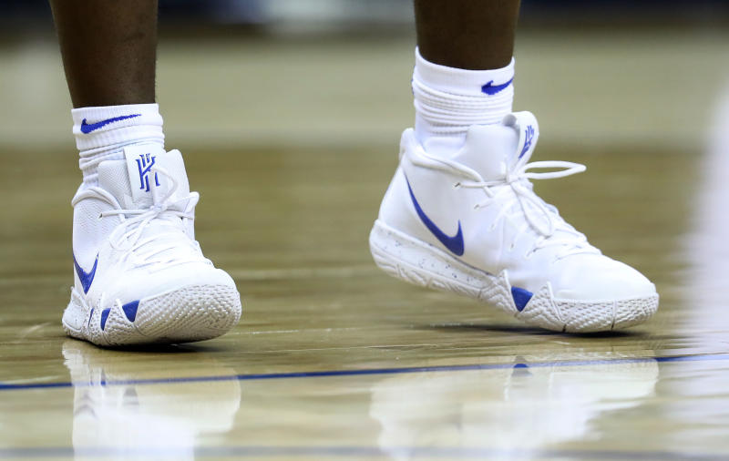 zion williamson ripped shoe