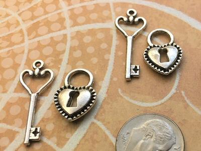 Cute Faux Lock & Key Hearts Pairs Vintage Antique Look Steampunk Art Pewter  Basket Tarot Love Charms Jewelry Gothic Beads Supplies Crafts - Yahoo  Shopping