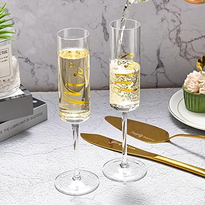 Set of 2 Mr and Mrs champagne glasses Personalized champagne flute wedding  gift engagement gift anniversary gift wedding favor