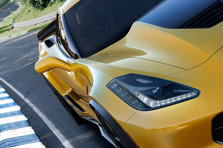 2015-Chevrolet-Corvette-Z06-Section-2-2560x1600