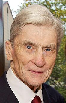 220px-Sen._John_Warner_2013.jpg.cf.jpg