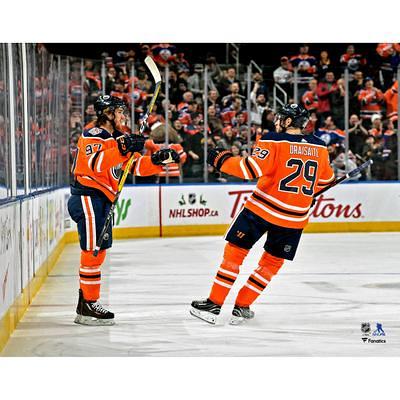 Travis Konecny Philadelphia Flyers Unsigned 1st NHL Hat Trick Celebration  Photograph